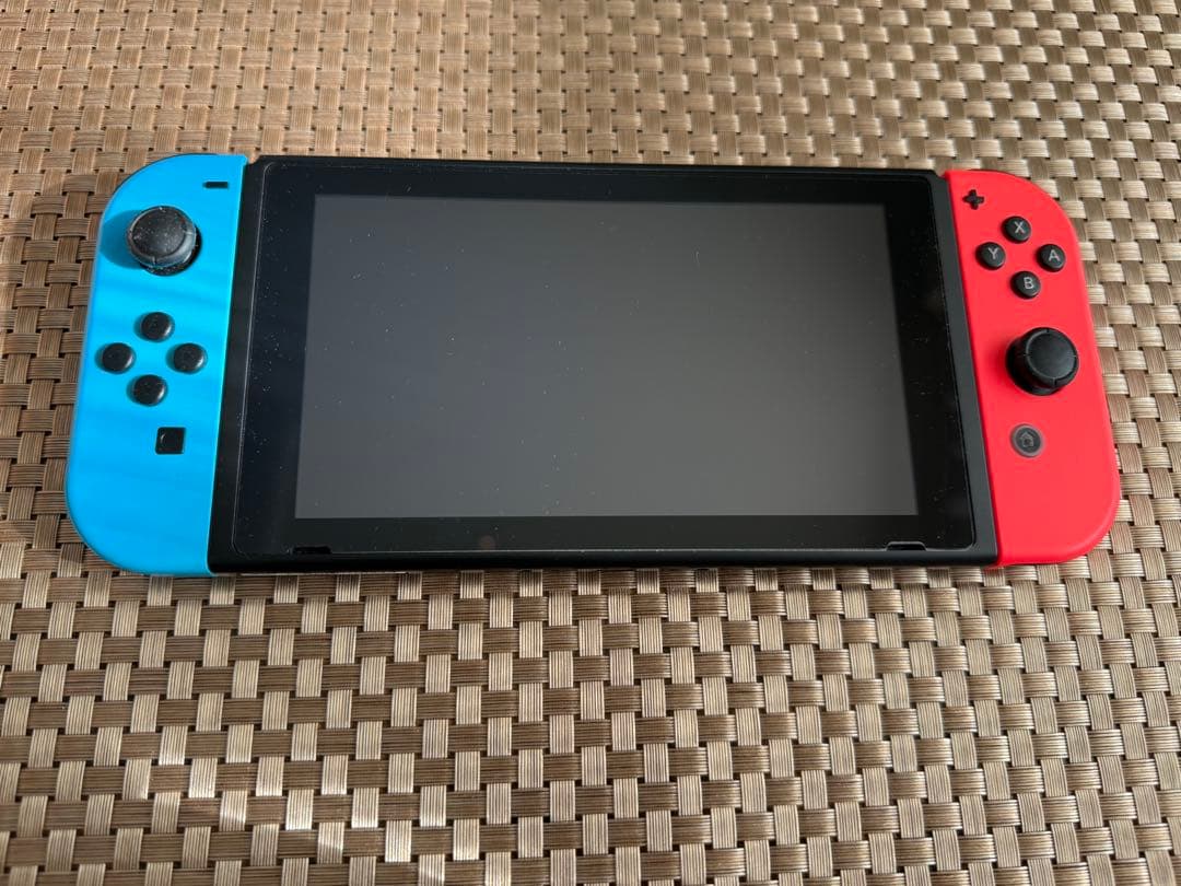 週末値下げ中♪ Nintendo Switch 本体 箱付き ケース付き
