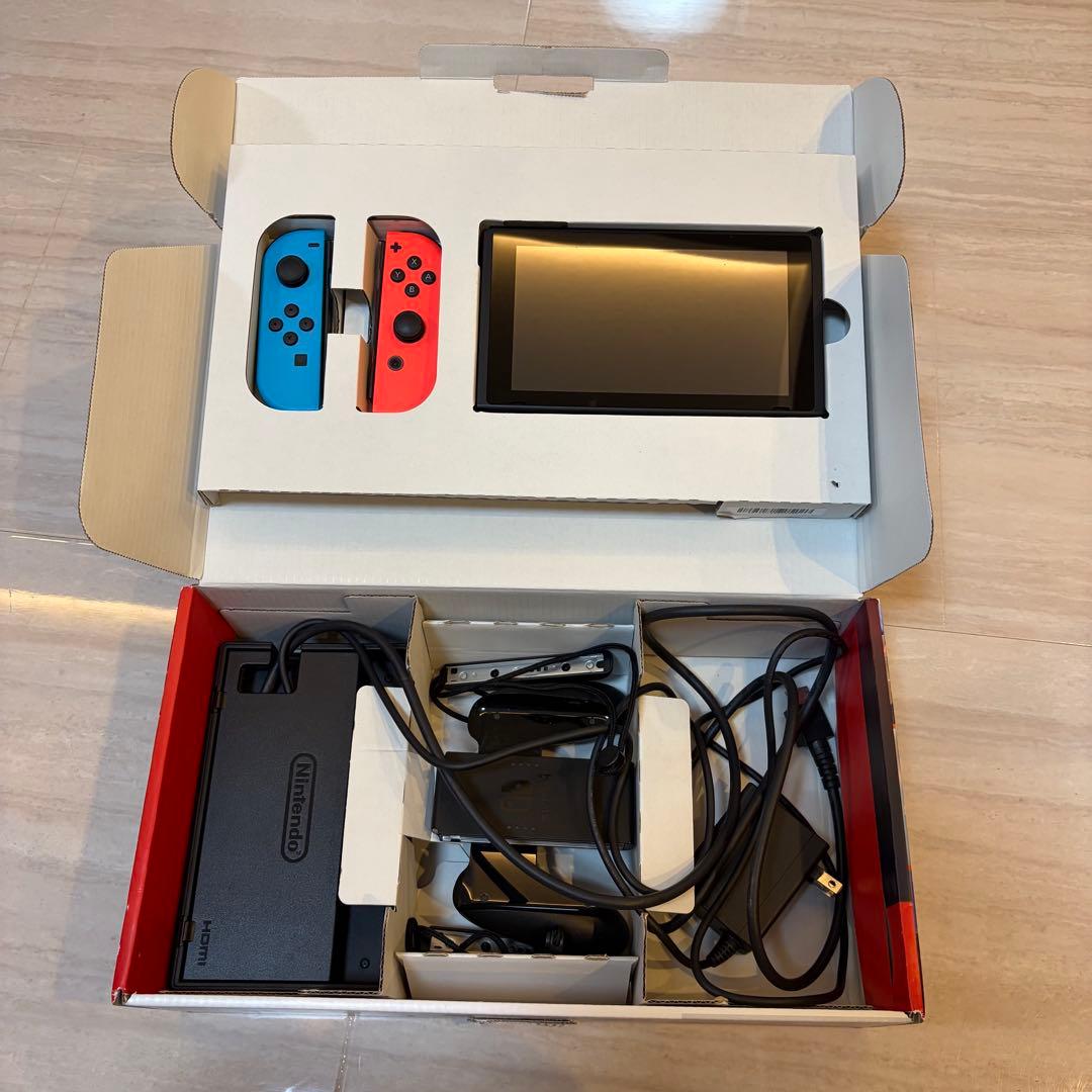 【NintendoSwitch本体】コントローラー3つおまけ