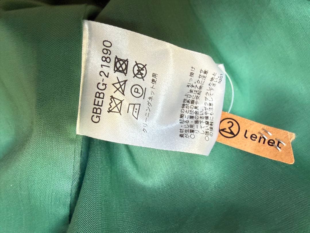 「にゃお」花柄ノースリーブひざ丈ワンピース M
