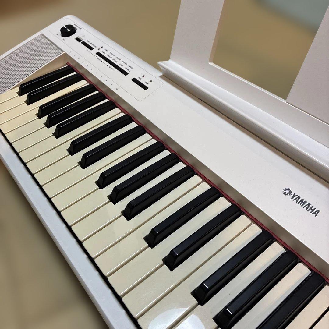 YAMAHA 電子キーボード　NP12 （61鍵盤）