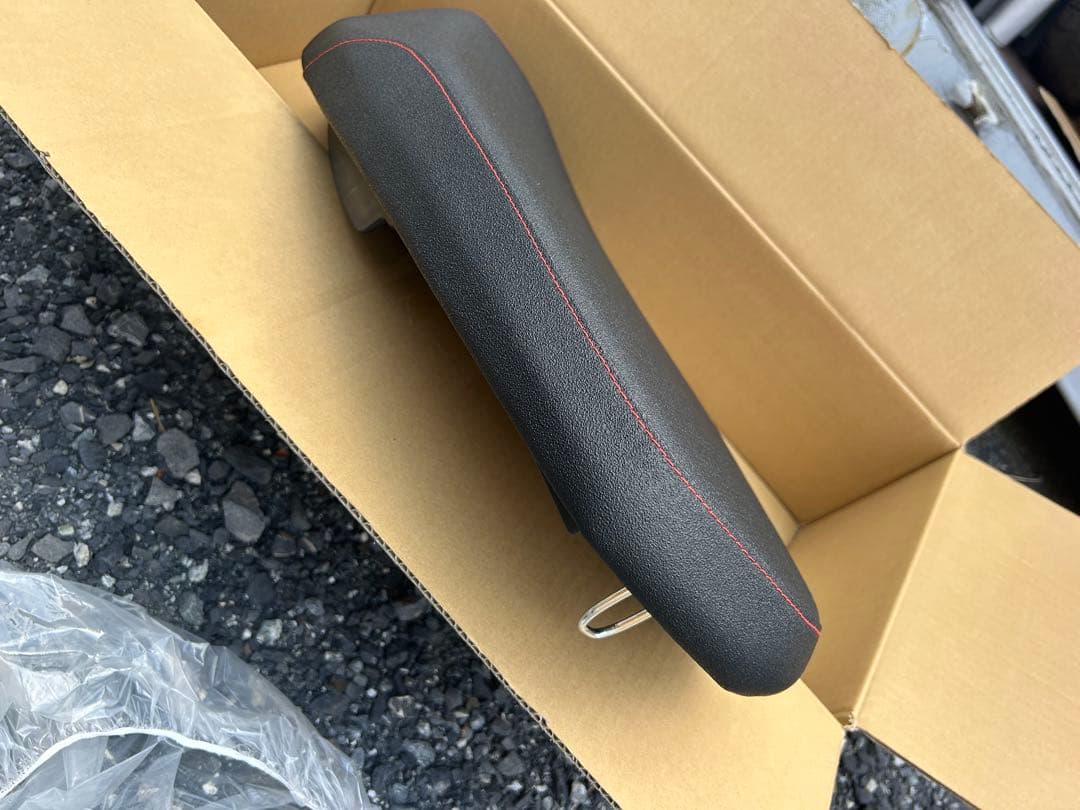 送料込み！新品未使用/シグナス2型Party up レーシングフラットシート