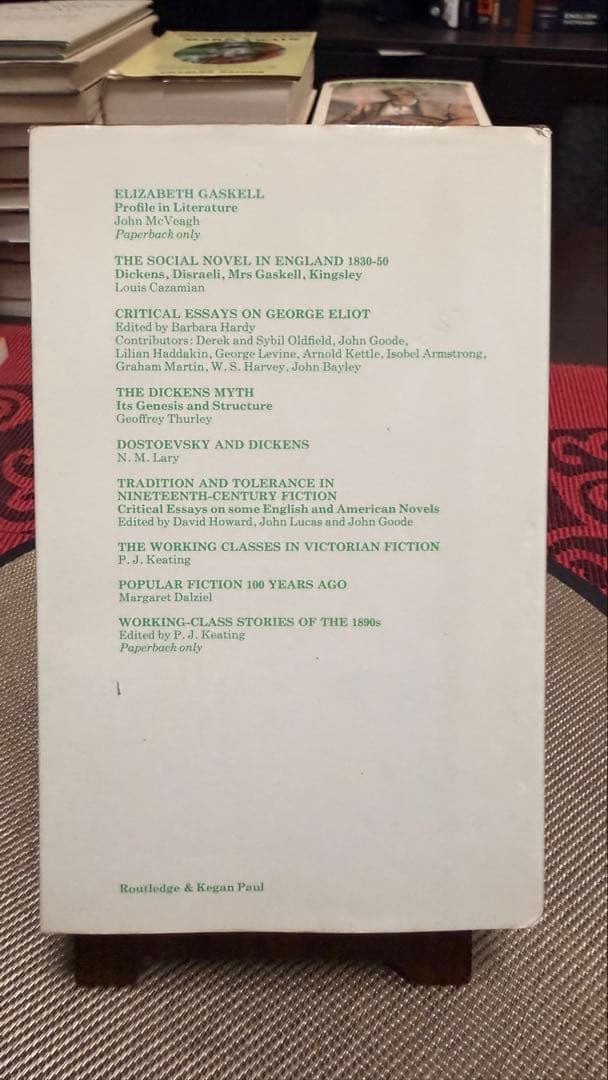 洋書 ELIZABETH GASKELL Angus Easson