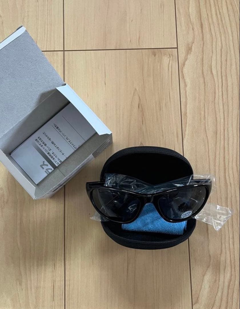 完売 新品 モンベル トレッキンググラス