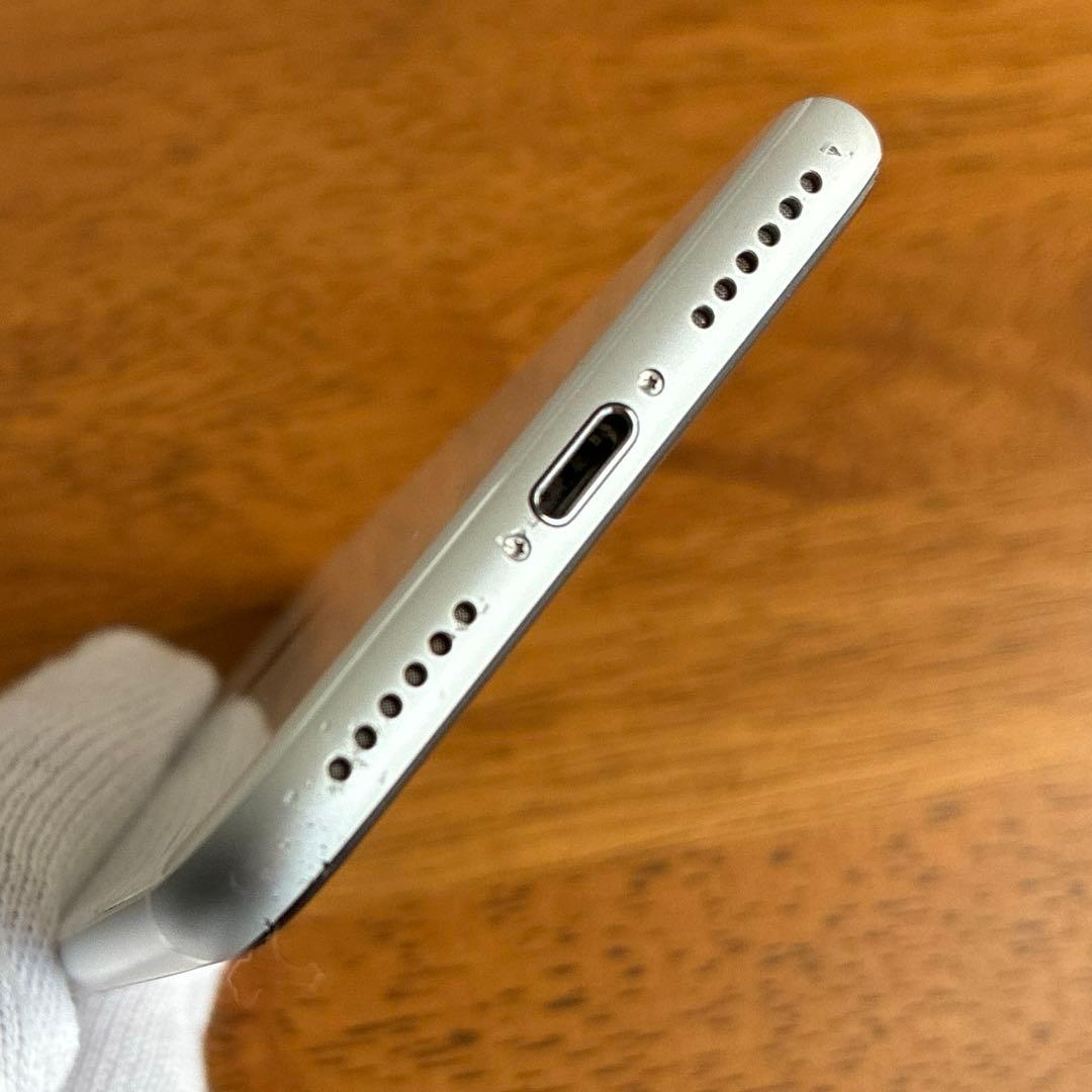 【動作品】Apple iPhone SE 64GB ホワイト SIMフリー 箱有
