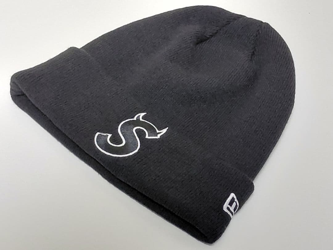 極美品　Supreme × New Era　ツノ S Logo　Beanie　黒
