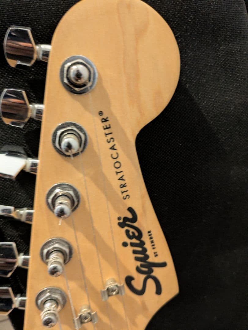 B*B様 Squier Stratocaster ケース付き、アクセサリー