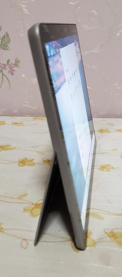 (ほぼ新品) Surface GO 3 6500 8GB/128GB off