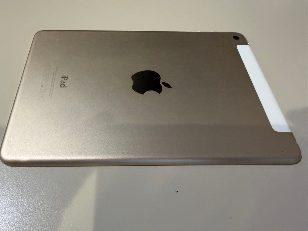 iPadミニ4 64GB Wi-Fi-Cellular simフリー　ゴールド
