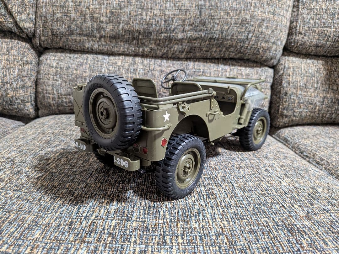 新品1/10 JJRC C8815 ウィリスジープ　メタルペラシャ付き