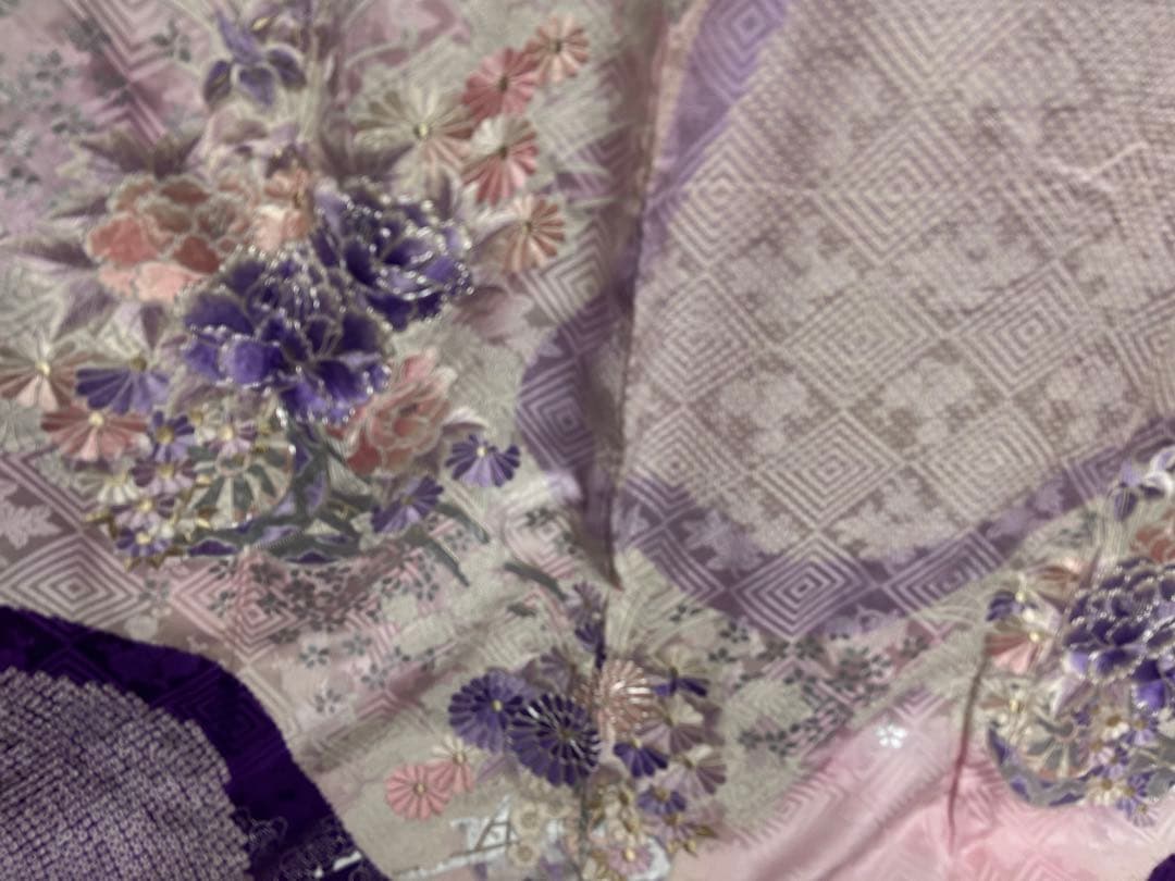 美品 正絹 振袖 やまと謹製 刺繍 駒刺繍 銀彩 絞り 紋意匠 紫 ピンク 豪華