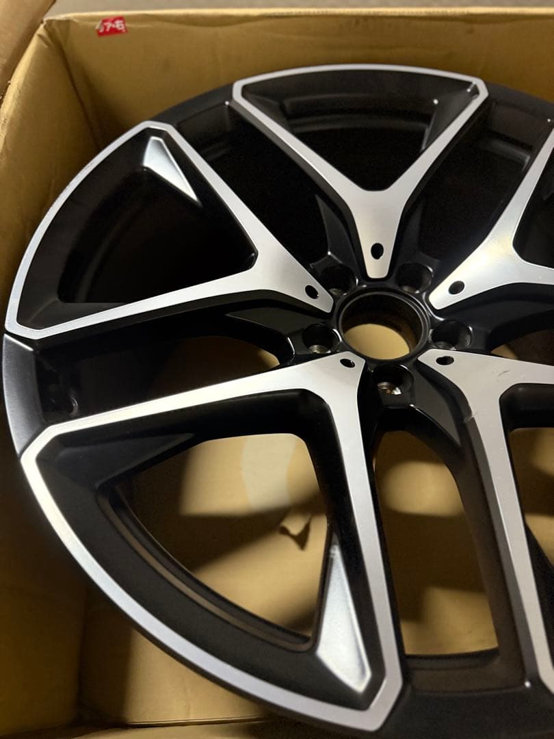 ベンツ純正 GLE53 AMG 21インチ11J ガリ傷1箇所