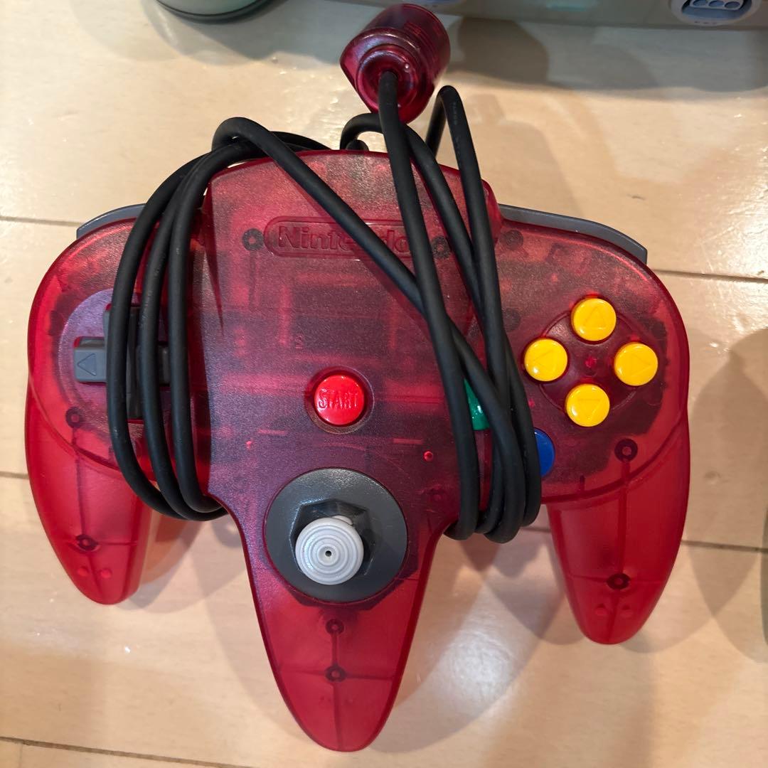 お*ち様 NINTENDO64 本体　コントローラー2つ　ソフト付き