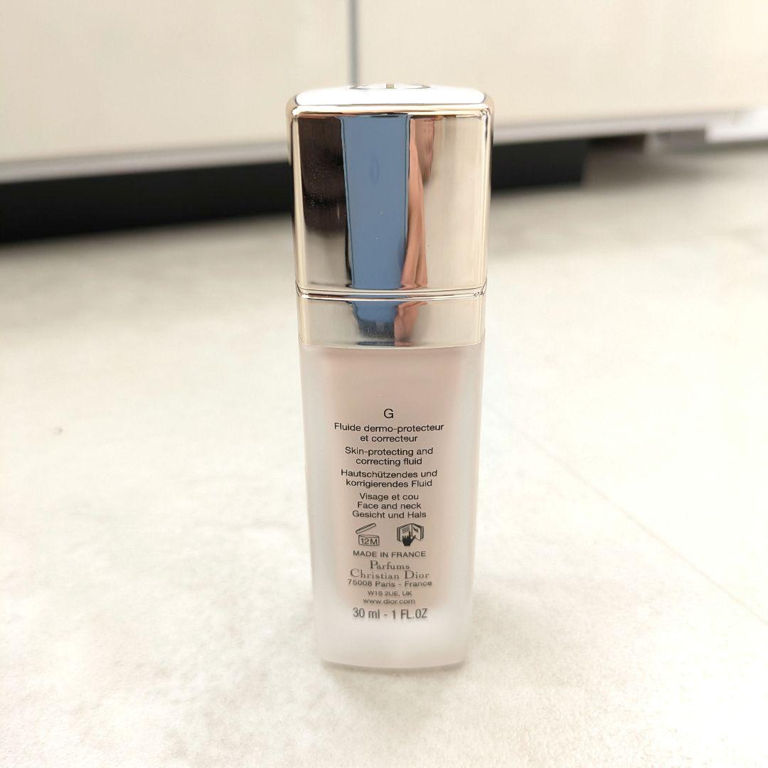 Diorプレステージ ホワイト ル プロテクター UV ルミエール化粧下地