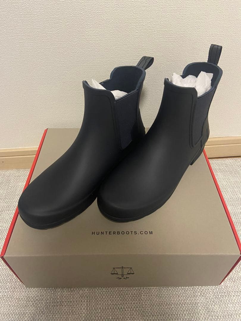 【HUNTER】新品 リファインドチェルシーブーツ　ネイビー
