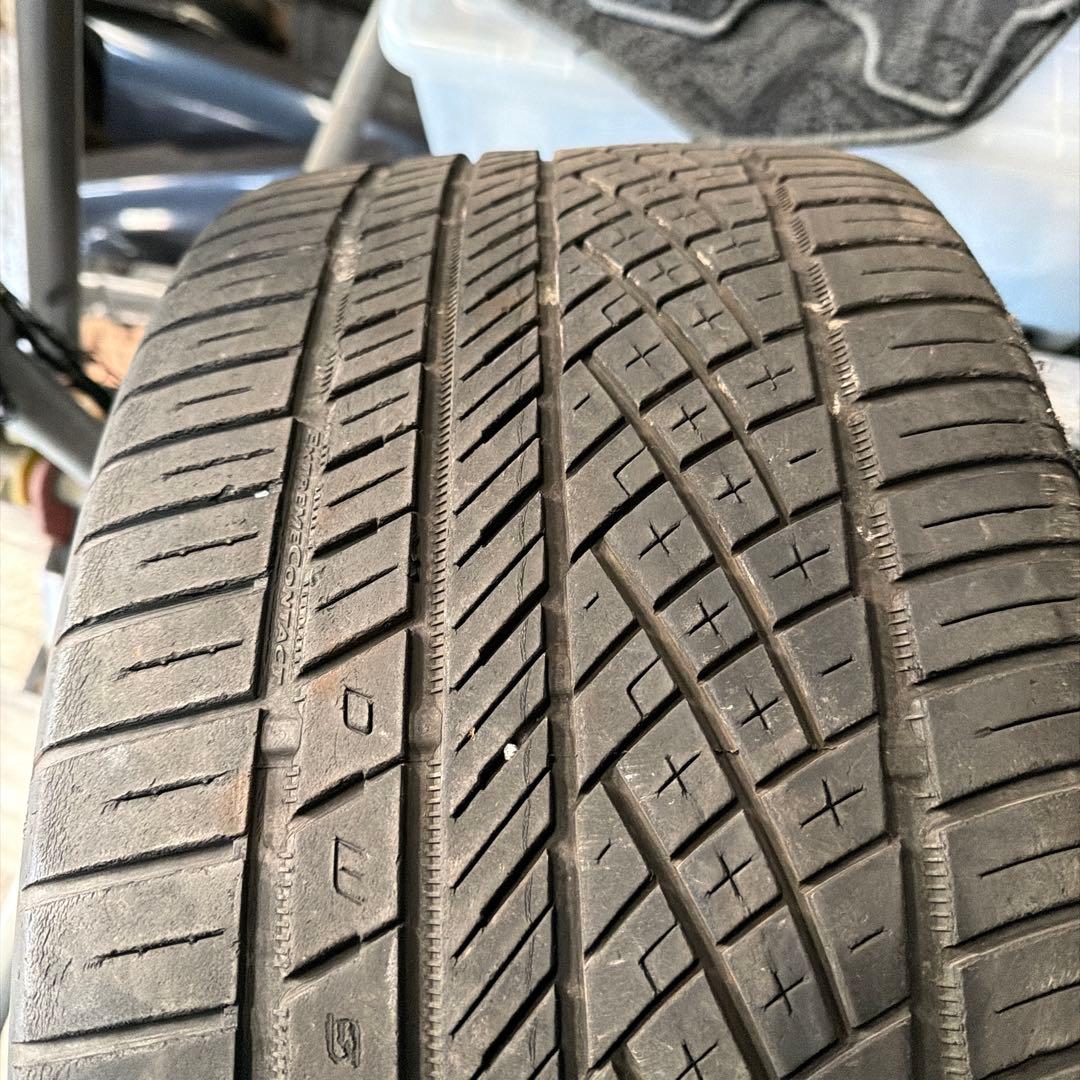 295/40-21 コンチネンタル　2018年製　４本