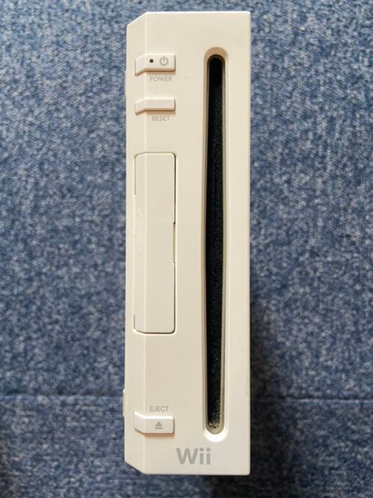 Wii 本体　多数コントローラー　ソフト13本おまけレンズクリーナー