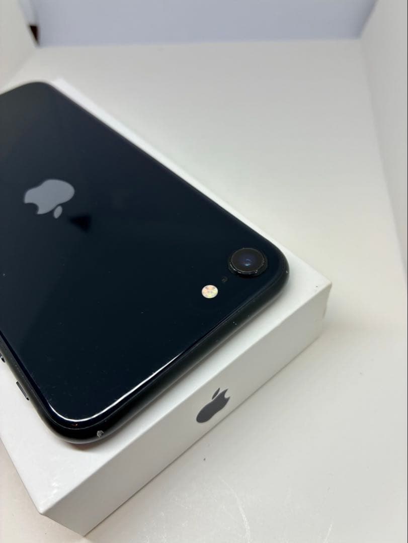 【超美品】iPhone SE3 128㎇　ブラック　SIMフリー　新品バッテリー
