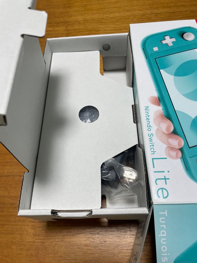 Nintendo Switch Lite ターコイズ 本体　中古