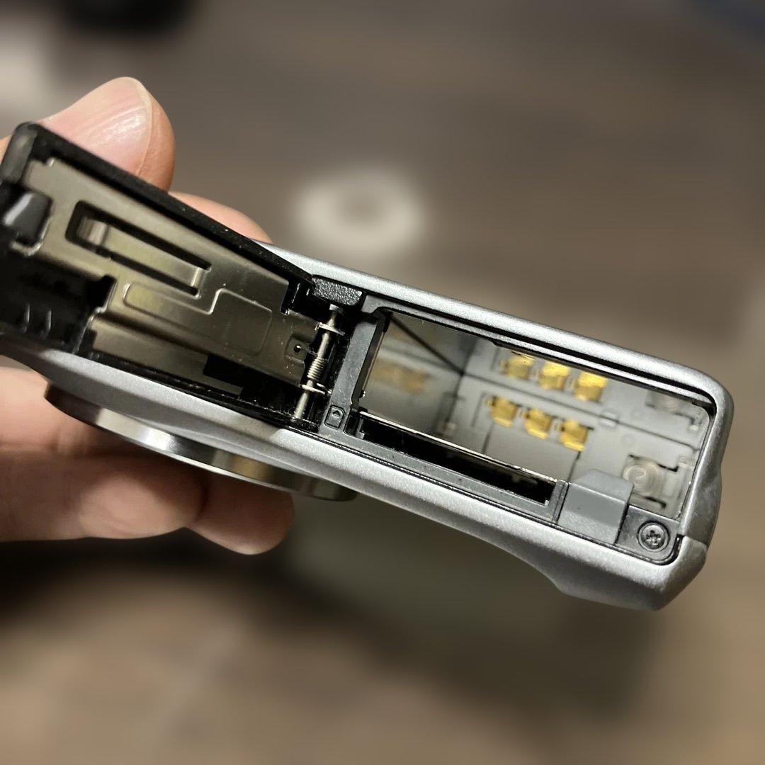 【ジャンク】CASIO EXILIM EX-ZR400コンパクトデジタルカメラ