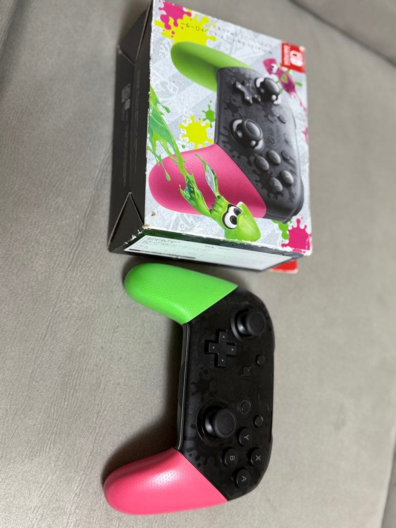 NintendoSwitchProコントローラースプラトゥーン2 &カセット4枚