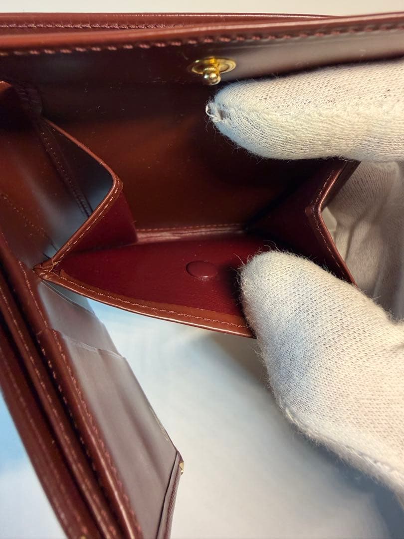 カルティエ（Cartier）の「マスト ライン」二つ折り財布