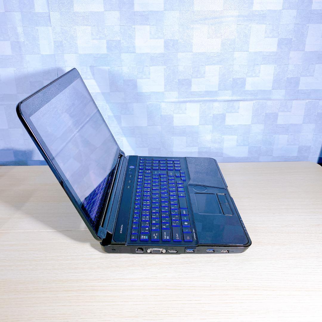 設定済み/HDD640GB/メモリ8GB/カメラ/ノートパソコン/Core i3