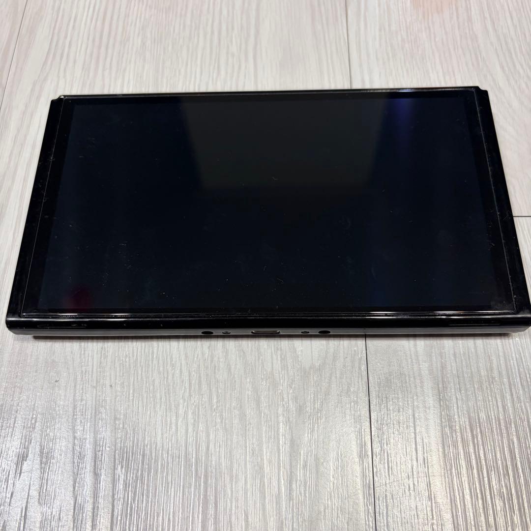 NintendoSwitch有機ELモデル 付属品はバッテリー強化型 初期化済