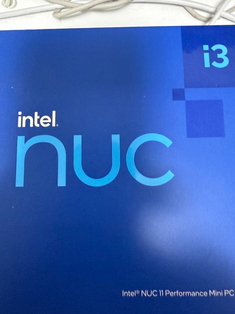 Intel NUC 11 i3 ミニPC NUC11PAHi3