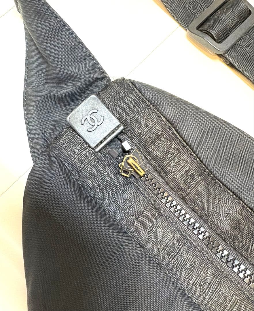 CHANEL シャネル　スポーツラインココマーク　ボディバッグ　ウエストバッグ