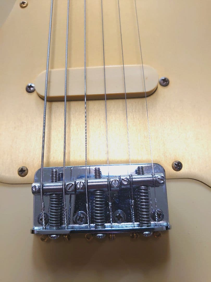 Squier by Fender Duo Sonic 改造あり