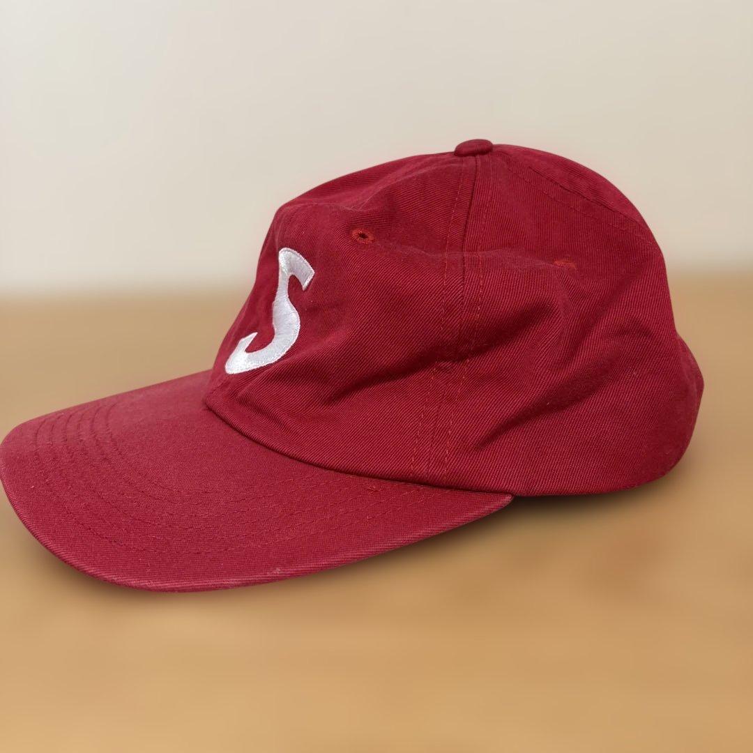SUPREME Sロゴ 赤 キャップ