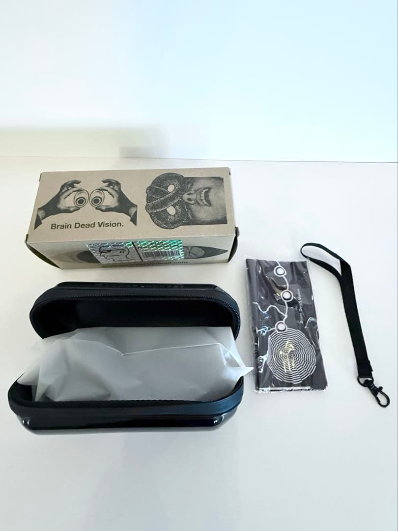 新品未使用・付属品全て有り　Brain Dead サングラス ELIA