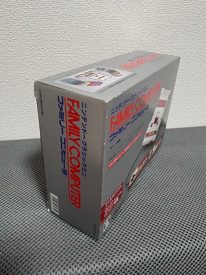 【動作確認済】ニンテンドークラシックミニ ファミコン 30本内蔵 箱傷あり