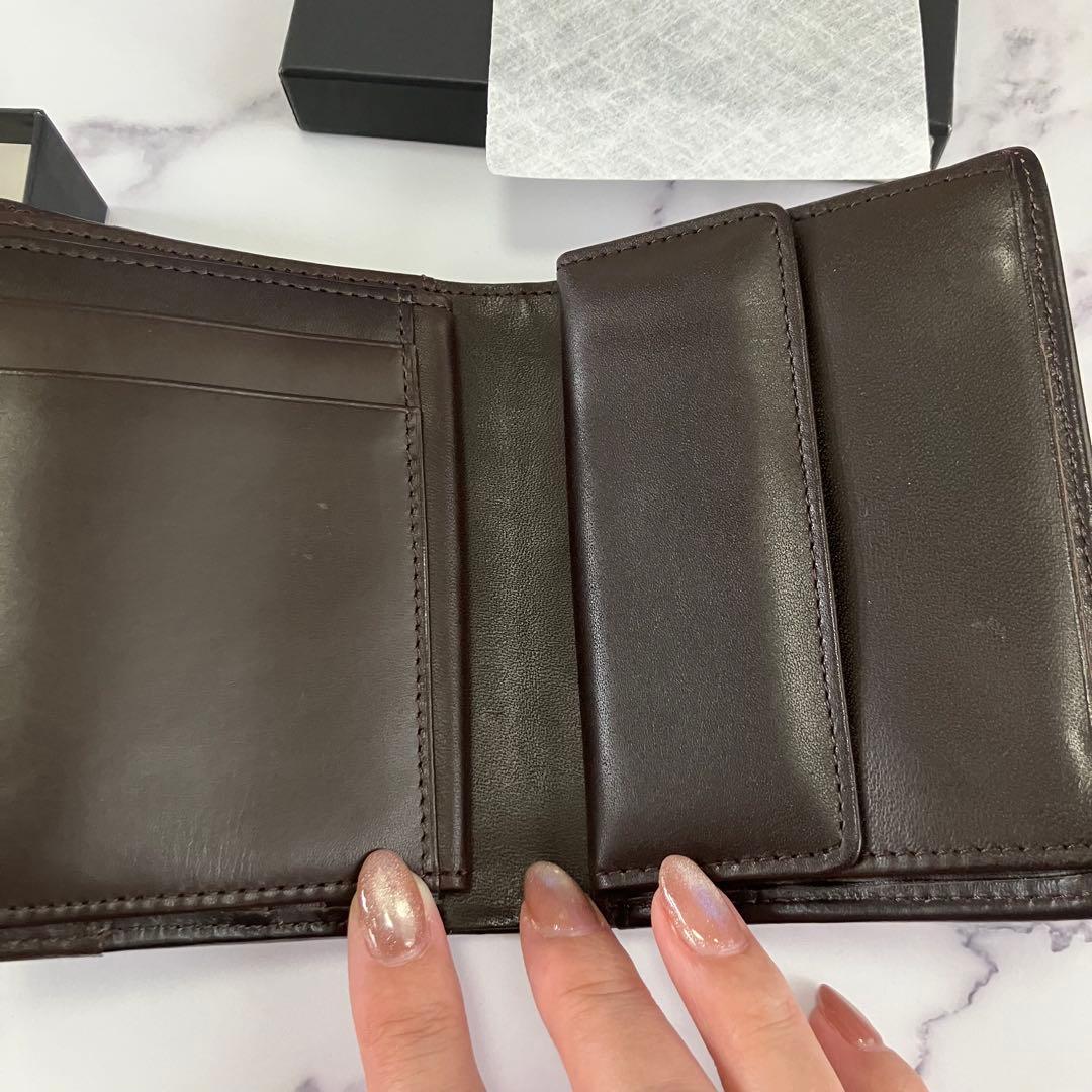 すっぴぃですBURBERRY チェック柄 二つ折り財布