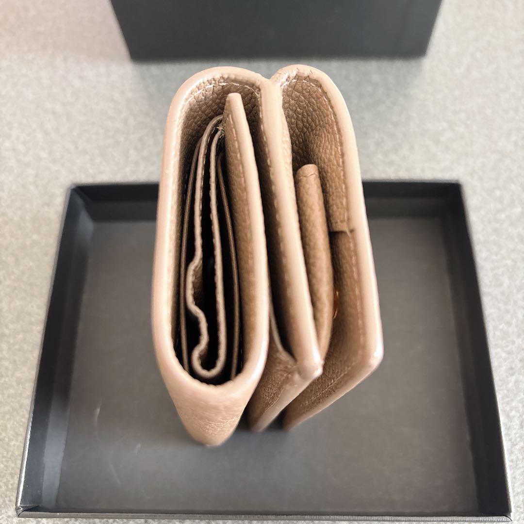 YSL ベージュ 三つ折り財布