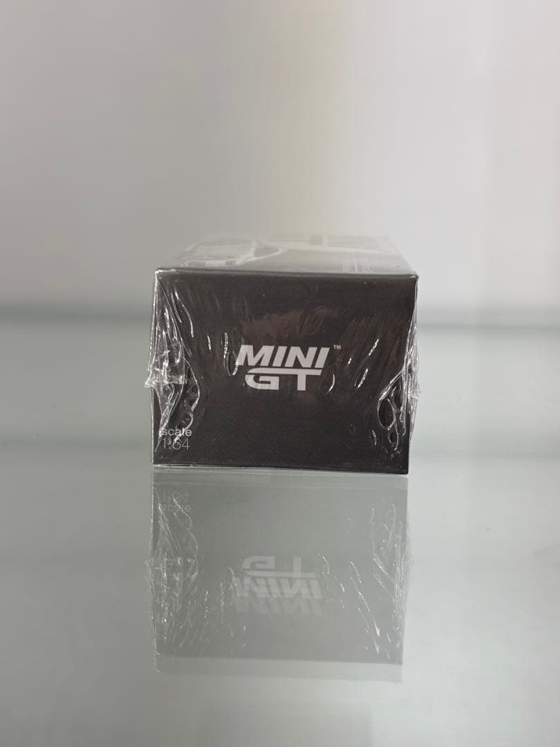 ミニカー MINI GT Porsche 911 Carrera S Sliver