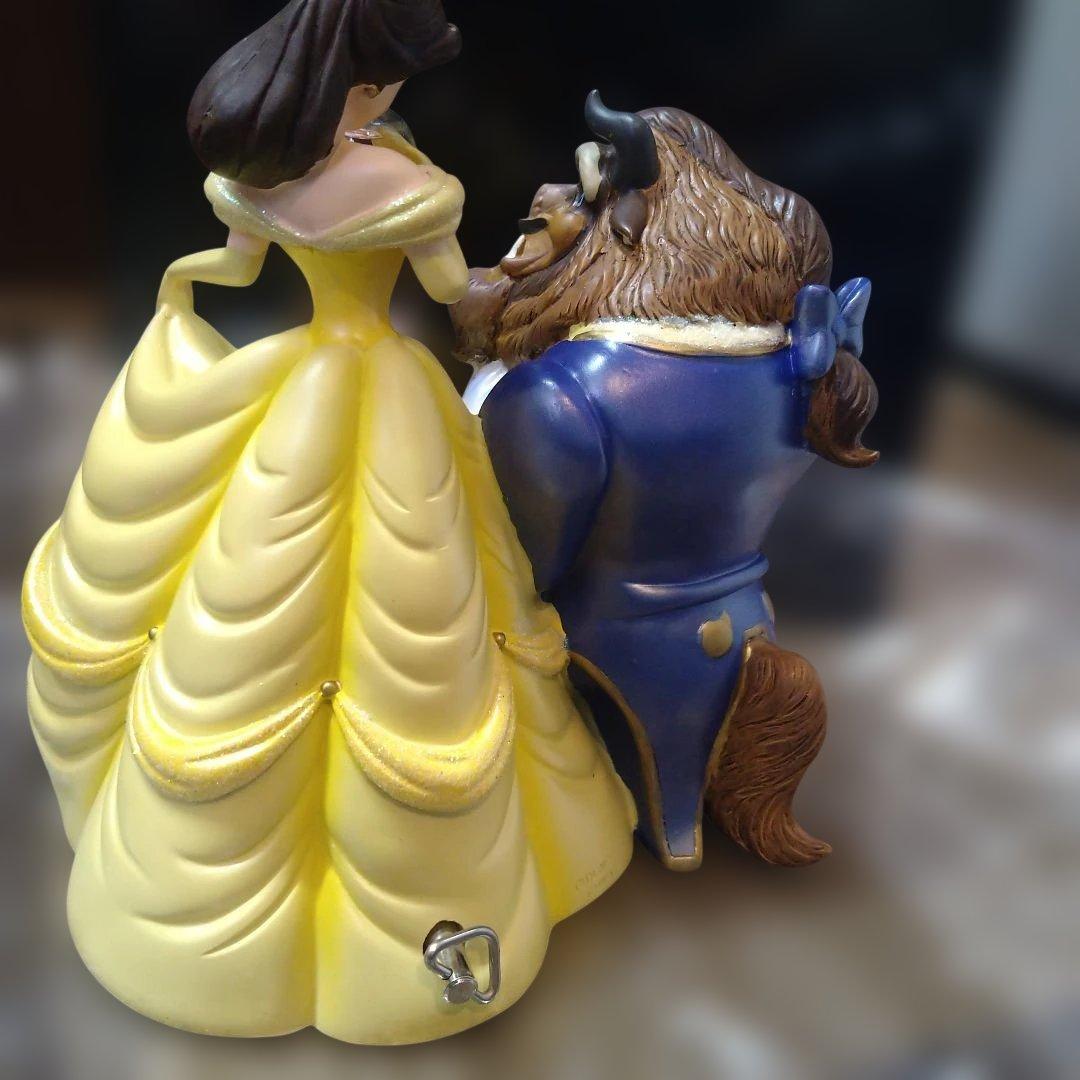 ディズニー　ディズニーストア　スノーグローブ　オルゴール　美女と野獣