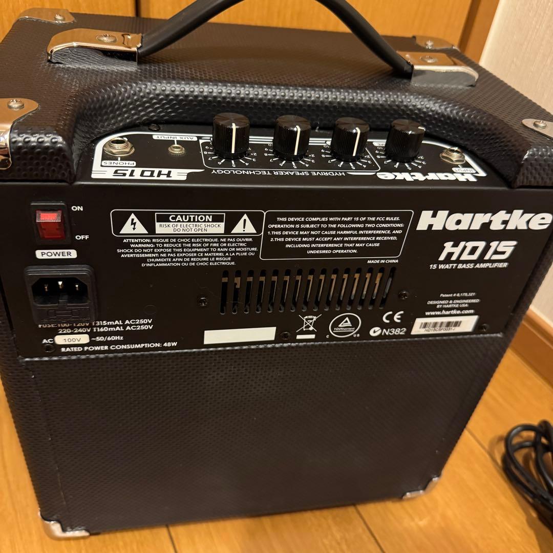 Hartke HD15 ベース用コンボアンプ