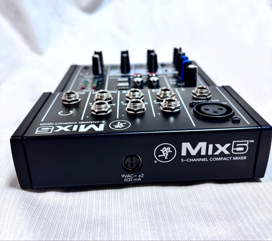 MACKIE マッキー MIX5 コンパクト・アナログミキサー