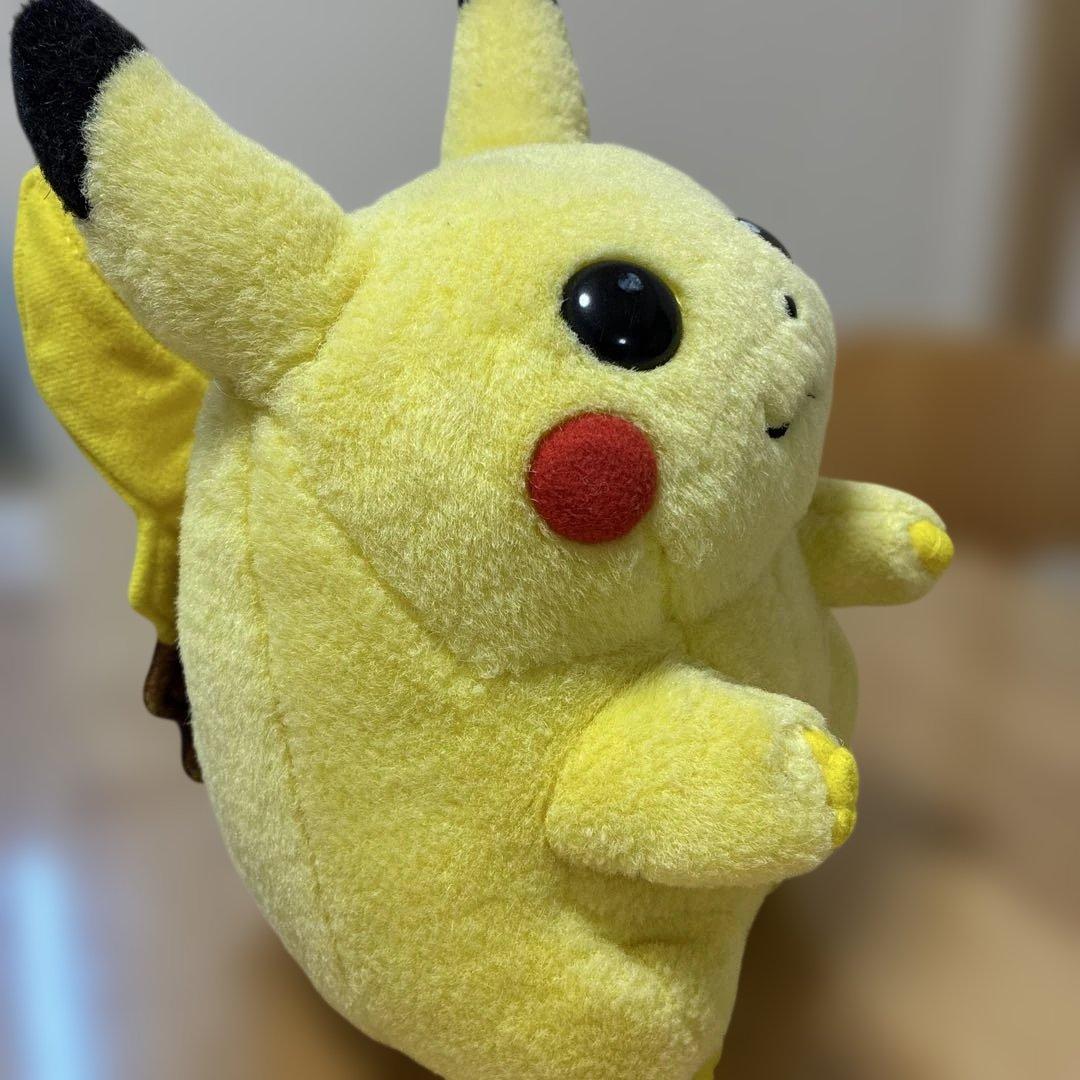 ポンと置くと「ピカチュー」と泣く 初代おしゃべりピカチュー♡