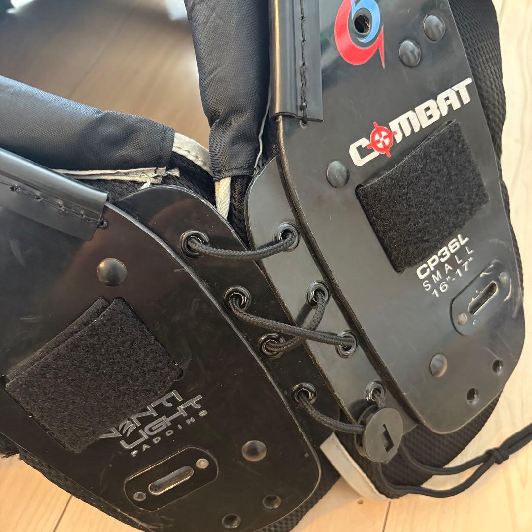 ◼️COMBAT◼️ CP36L アメフト ショルダーパッド SMALL 16-17