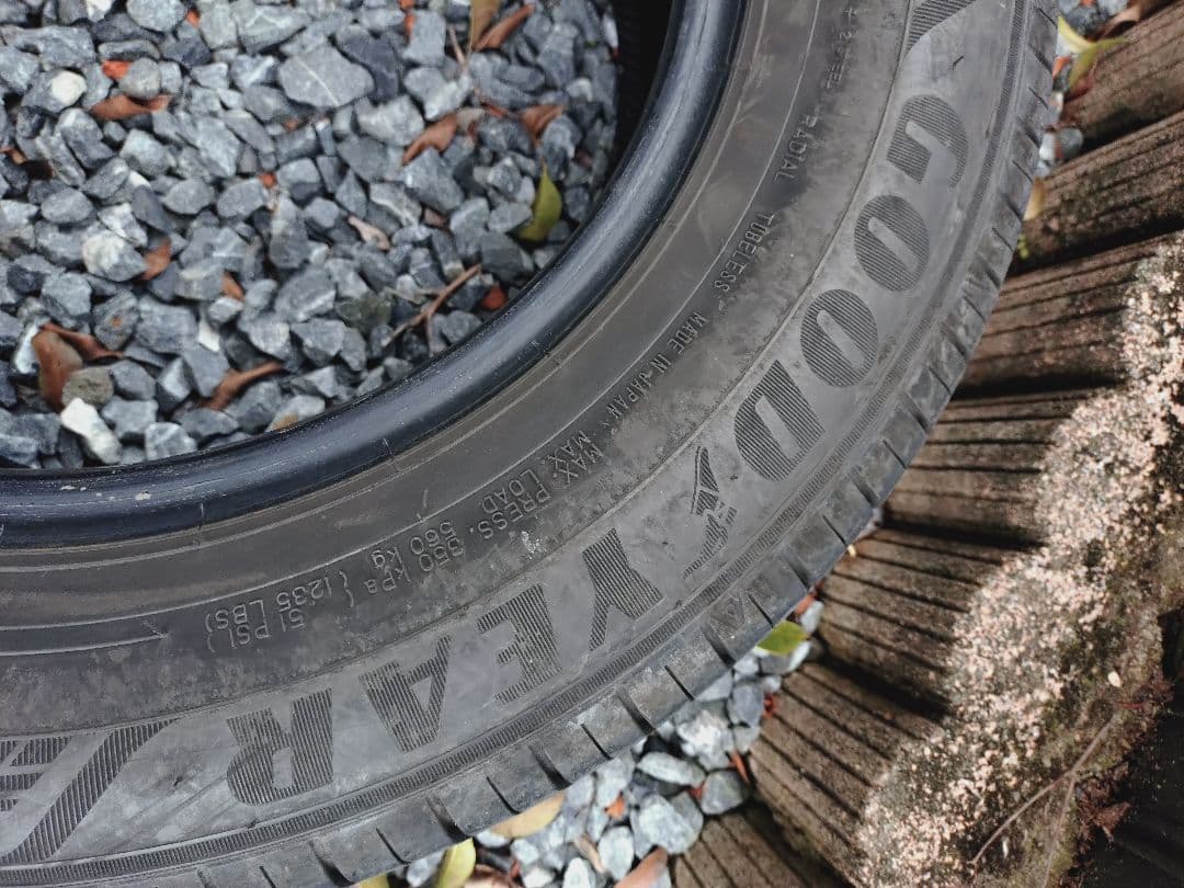185/70R14インチ 夏用タイヤ４本１シーズン使用品