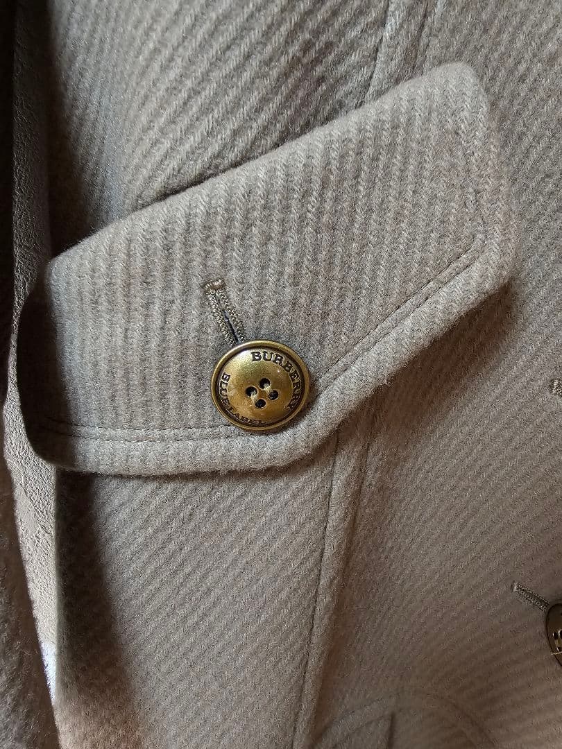 バーバリーブルーレーベル　ノバチェック　金ボタン　裾フリルコート