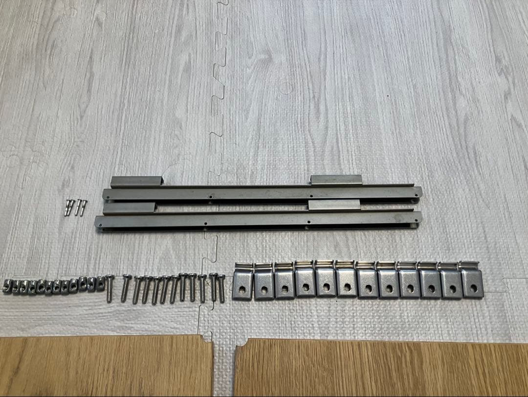 無印良品　ユニットシェルフ　オーク材棚板3枚　ワイヤーバスケット1個