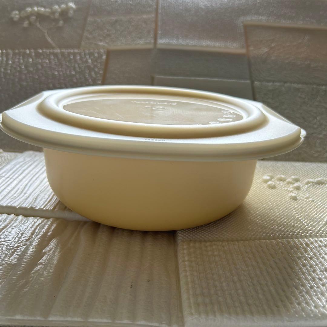 新品未使用☆タッパーウエア　オーブンウェーブ丸型(大)