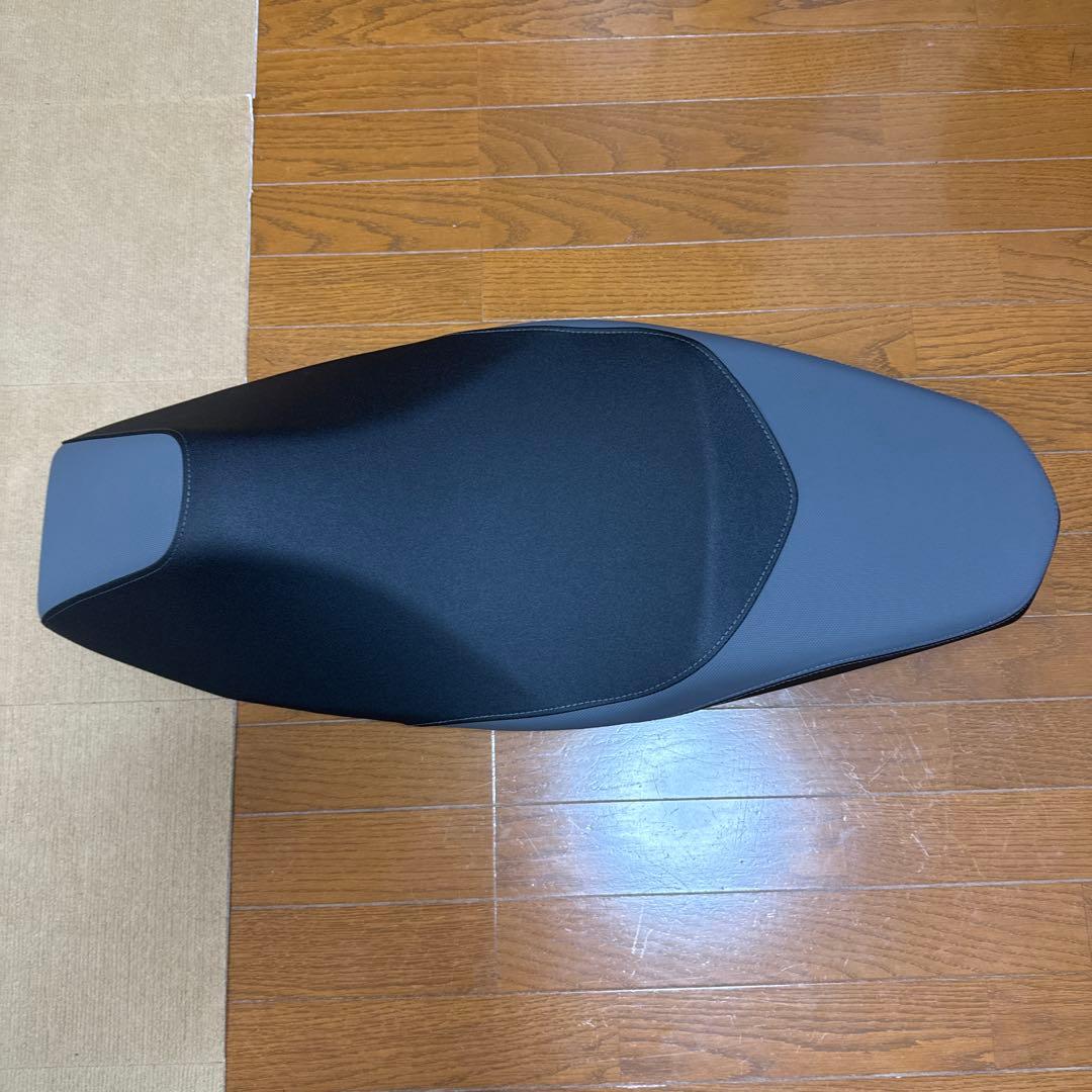ホンダpcx125 jk05 純正シート (新車外し)
