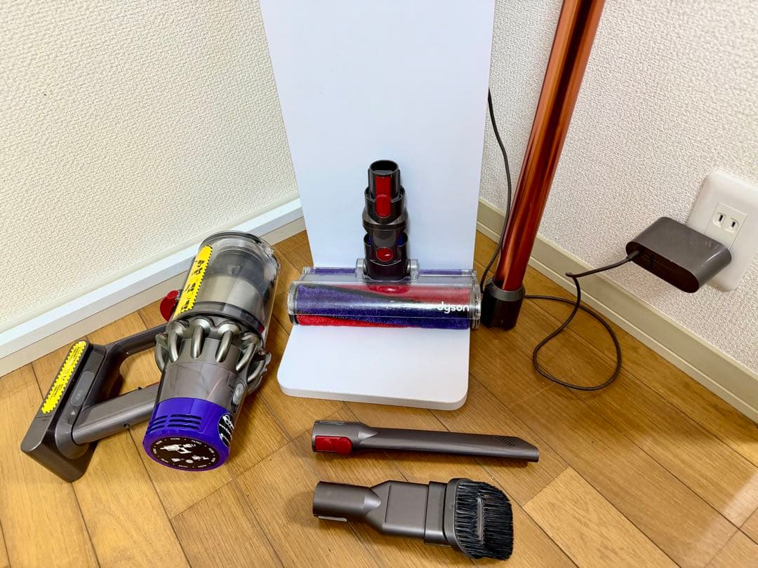 【美品】Dyson ダイソン　V10 SV12 スタンドセット　分解洗浄済