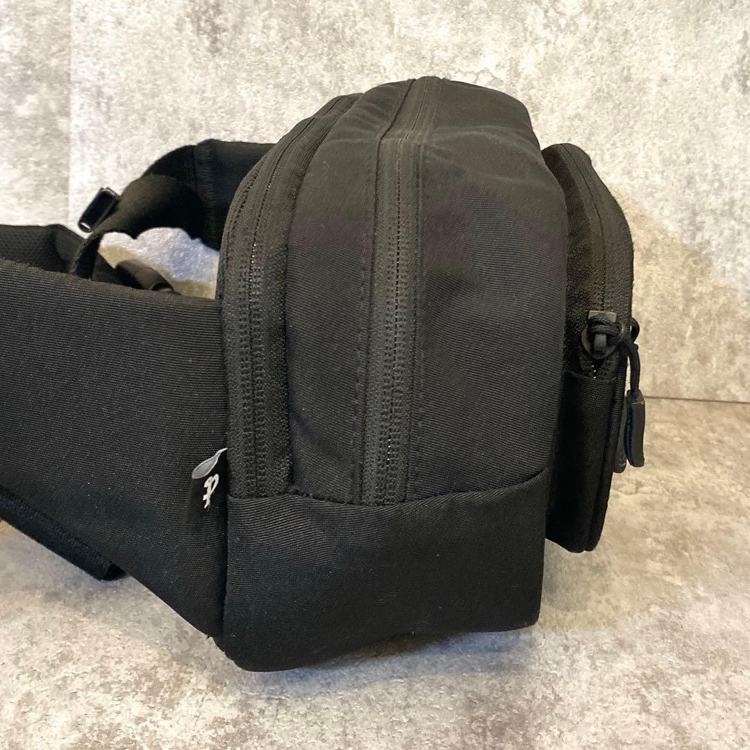 【美品】POMULU 2WAYヒップシート ショルダーバッグ ブラック 抱っこ紐