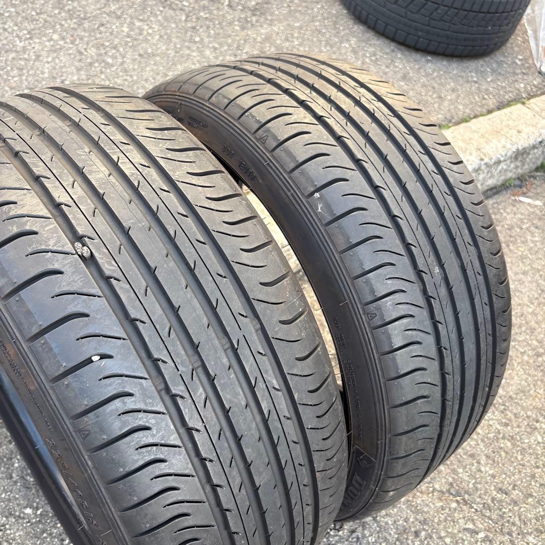 DUNLOP SP SPORT MAXX 050 225/40R/18 2本