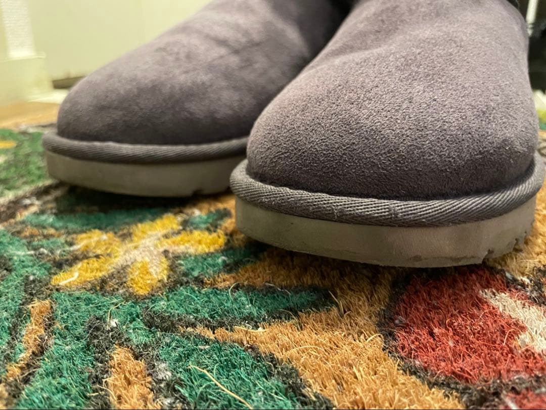 UGG リボン付きムートンブーツ ダークパープル